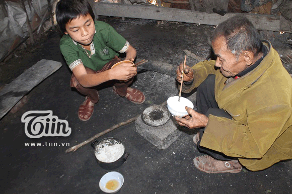 “Tết này mong cả nhà không còn bị đói”