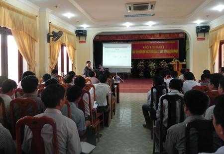 Hơn 100 cán bộ, kỹ sư giao thông, tư vấn giám sát đã tham dự hội thảo