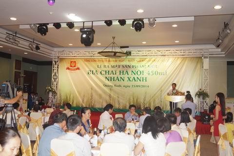 Ông Nguyễn Hữu Hoài, Chủ tịch UBND tỉnh Quảng Bình nhận xét về sản phẩm 