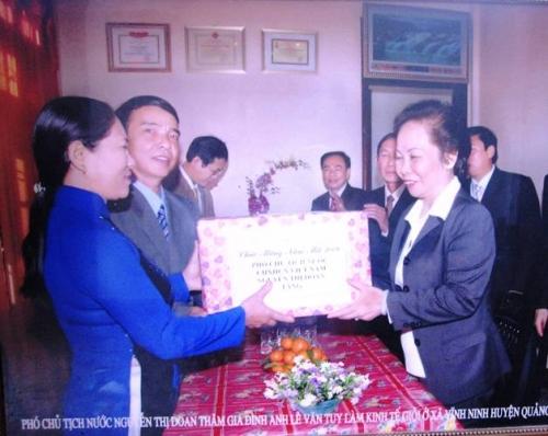 Trở thành ‘tỷ phú’ sau ý tưởng trồng rừng làm... củi đốt - Ảnh 1