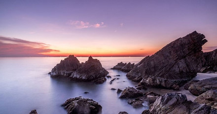 Đẹp ngất ngây vũ điệu bãi Đá nhảy trong nắng sớm bình minh