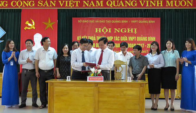 Sở GD&ĐT Quảng Bình cùng VNPT Quảng Bình ký kết hợp tác ứng dụng CNTT trong ngành GD&ĐT giai đoạn 2017 &ndash; 2022.